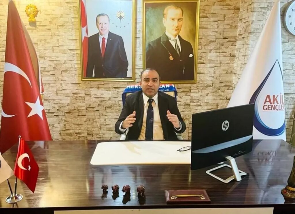 Akil Gençler Genel Başkanı Delil Ateş: “Gençlik 90’lı yılların siyaset oyunlarını görmek istemiyor”