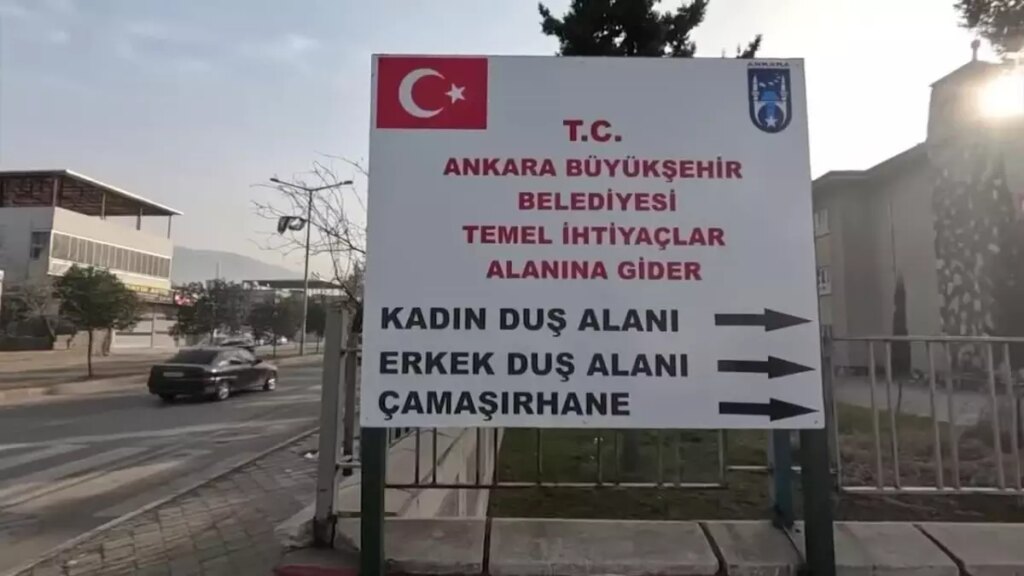 Ankara Büyükşehir’in Kahramanmaraş’a Kurduğu Sabit Duş Alanları Hizmete Başladı