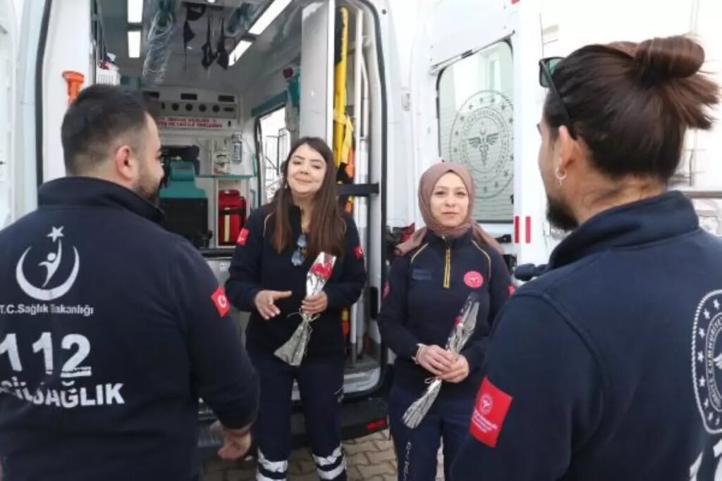 Eskişehir’de kadın sağlık çalışanlarına izin verildi, görevini erkekler devraldı