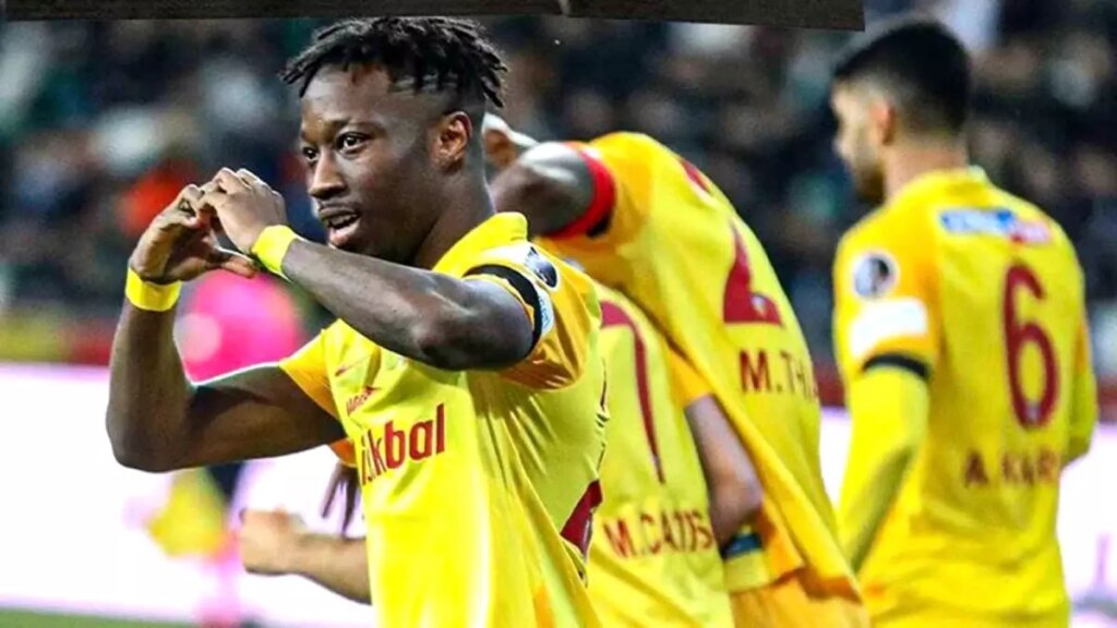 Kayserispor puanını 35’e yükseltti