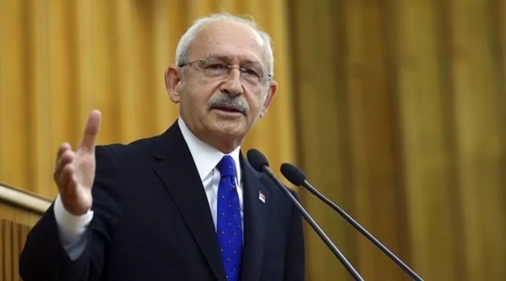 Kılıçdaroğlu: Meral Hanım merttir, yeri geldiğinde masaya yumruğunu vurmasını bilir, arada ülkücü damarı da tutar