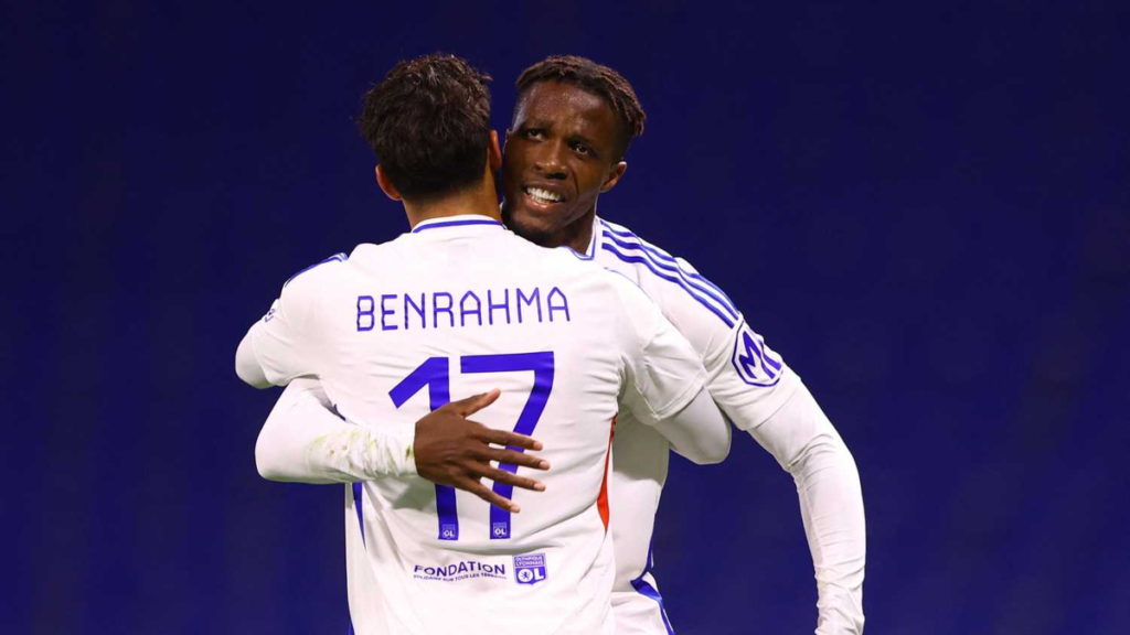 Lyon Teknik Direktörü Pierre Sage’den Wilfried Zaha yorumu: Yapması gereken…