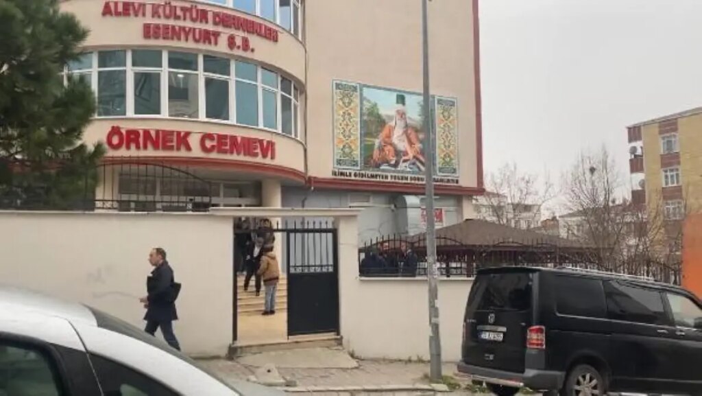 Sapanca’da bungalov yangınında hayatını kaybedenler İstanbul’da toprağa verildi