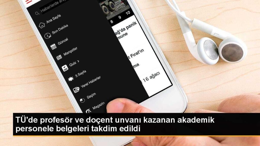 TÜ’de profesör ve doçent unvanı kazanan akademik personele belgeleri takdim edildi