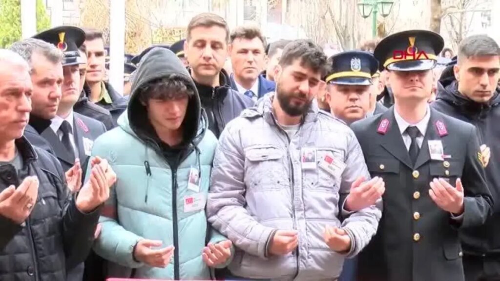 ŞEHİT PİLOT ADALIOĞLU, ESKİŞEHİR’DE TOPRAĞA VERİLDİ
