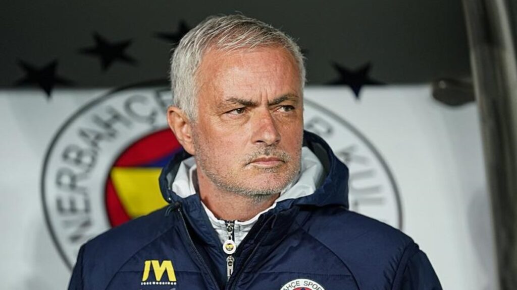 TRANSFER HABERLERİ | Fenerbahçe’de Jose Mourinho takımda kalırsa o yıldız yolcu!